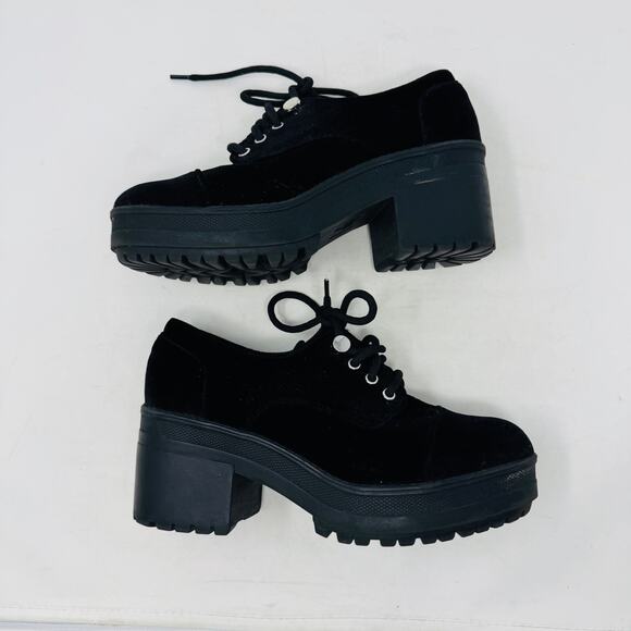 Urban Outfitters Black Velvet Lace-Up Chunky Platform Heels 90s Y2K Style Size 7 - Picture 8 of 14